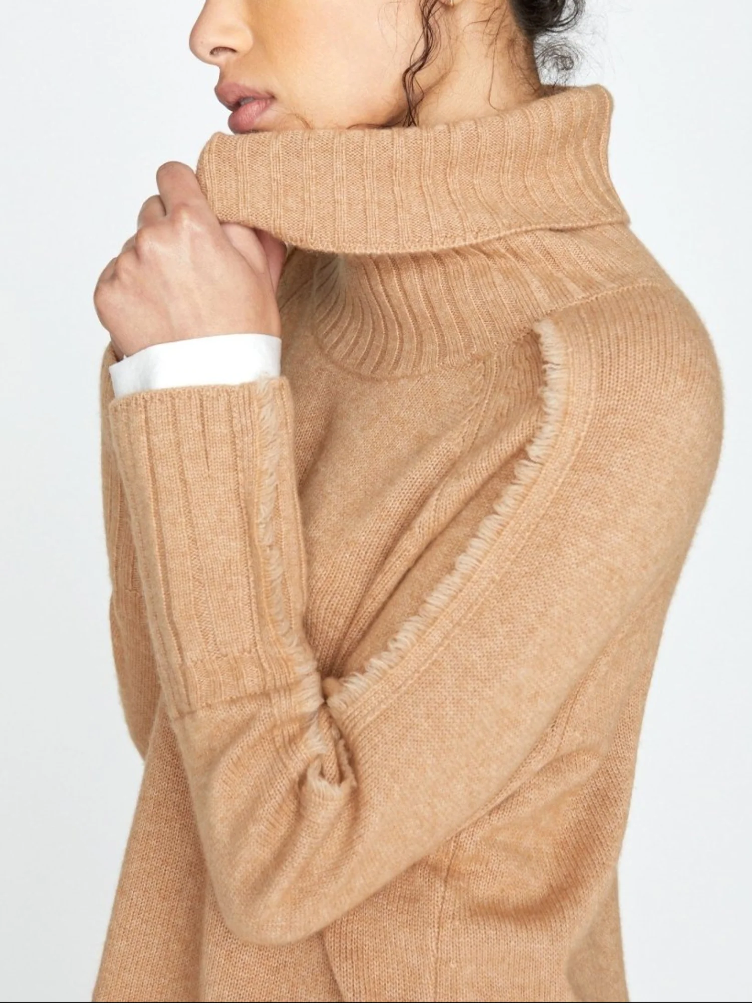 The Jolie Fringe Layered Looker - Image 3